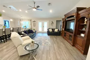 692 Howard Rd, Auburndale, FL 33823 - Photo 9