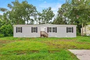 11466 NW 8th Pl, Ocala, FL 34482 - Photo 3