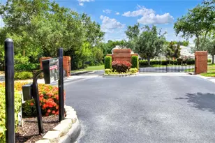 606 Grasslands Village Cir, Lakeland, FL 33803 - Photo 3