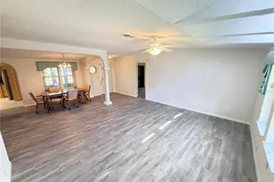5274 Island View Cir N, Polk City, FL 33868 - Photo 19