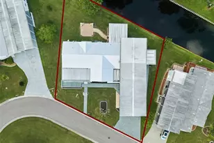 5274 Island View Cir N, Polk City, FL 33868 - Photo 49
