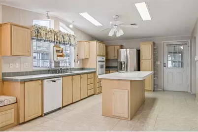 5274 Island View Circle N, Polk City, FL 33868 - Photo 15