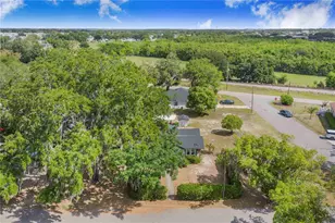 1104 Lake Ave, Haines City, FL 33844 - Photo 35