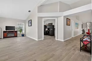 737 Santa Maria Dr, Winter Haven, FL 33884 - Photo 11