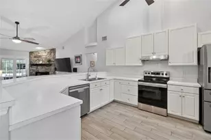 737 Santa Maria Dr, Winter Haven, FL 33884 - Photo 23