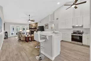 737 Santa Maria Dr, Winter Haven, FL 33884 - Photo 23