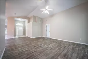 10458 Lucaya Dr, Tampa, FL 33647 - Photo 9