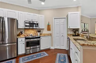 612 Grasslands Village Cir, Lakeland, FL 33803 - Photo 5