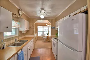 4253 Cedarwood St, Winter Haven, FL 33880 - Photo 11