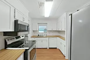1688 Foxway Dr, Lakeland, FL 33810 - Photo 11