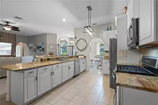 11516 Lyons Ct, Clermont, FL 34711 - Photo 13