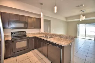 17 Zinnia Ln E, Kissimmee, FL 34759 - Photo 7