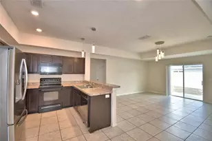17 Zinnia Ln E, Kissimmee, FL 34759 - Photo 9