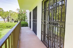 208 Lake Howard Dr NW, Winter Haven, FL 33880 - Photo 5