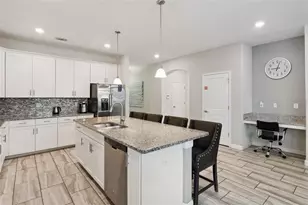 5492 Solterra Cir, Davenport, FL 33837 - Photo 9