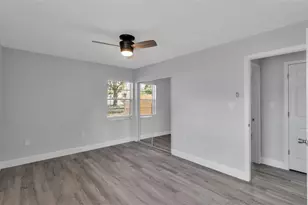 201 E Pine St, Davenport, FL 33837 - Photo 19