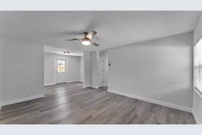 201 E Pine Street, Davenport, FL 33837 - Photo 7