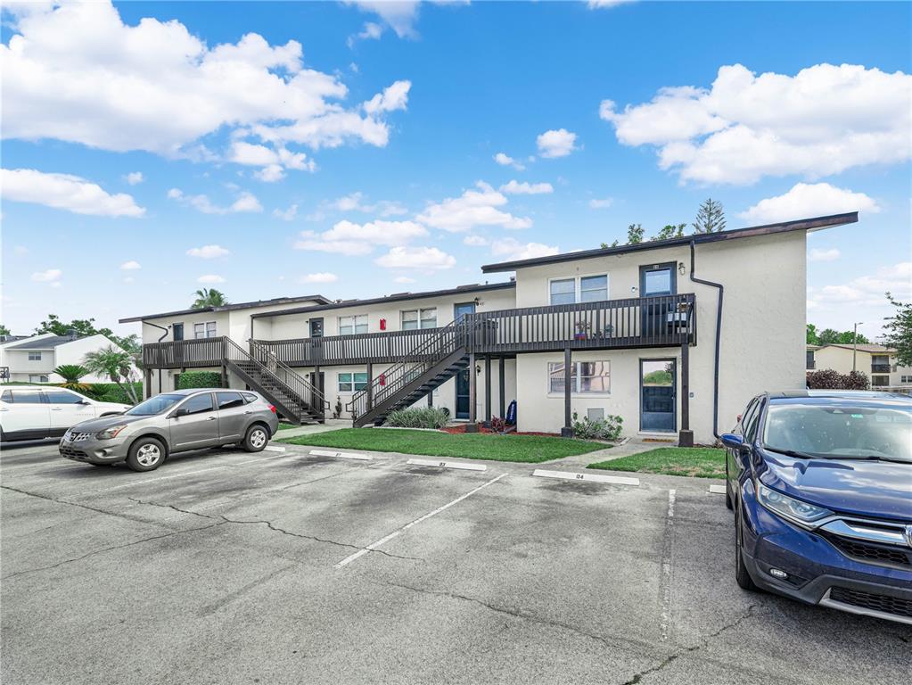 900 Ave Z SE #D6 - 900 Ave Z SE #D6, Winter Haven, FL 33880 Luxury Property | Jose Angel Pina