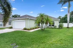 1019 Robin Ln, Winter Haven, FL 33884 - Photo 1