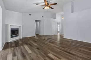 8 St Kitts Cir, Winter Haven, FL 33884 - Photo 5
