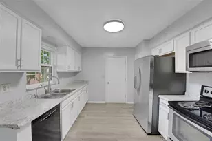 404 Lake Ned Rd, Winter Haven, FL 33884 - Photo 7