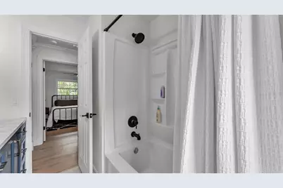 4301 Orangewood Loop E, Lakeland, FL 33813 - Photo 27