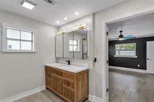 4301 Orangewood Loop E, Lakeland, FL 33813 - Photo 23