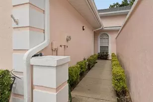 10 Enclave Dr, Winter Haven, FL 33884 - Photo 5