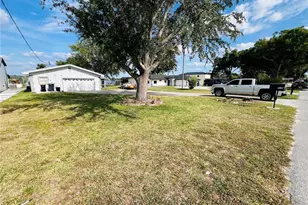 908 Lake Jessie Dr, Winter Haven, FL 33881 - Photo 3