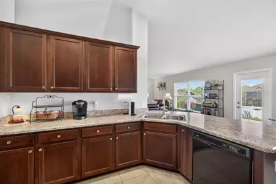 2429 Twin Lake View Road, Winter Haven, FL 33881 - Photo 11