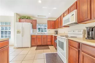33 Pinewood Dr, Haines City, FL 33844 - Photo 13