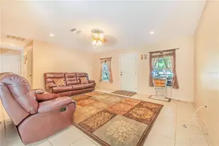 33 Pinewood Dr, Haines City, FL 33844 - Photo 7
