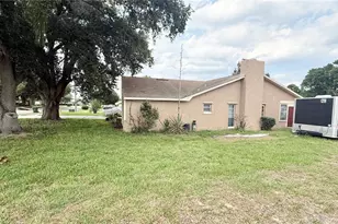 1406 Meadow Dr NE, Winter Haven, FL 33881 - Photo 7