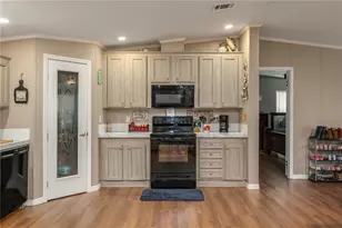 15079 Brahma Rd, Polk City, FL 33868 - Photo 5