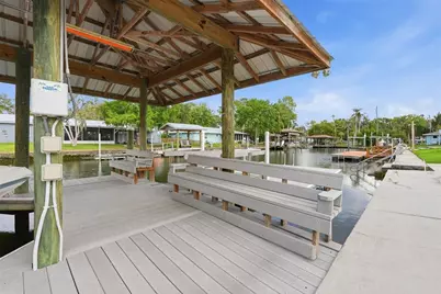 1401 SE Paradise Avenue, Crystal River, FL 34429 - Photo 31