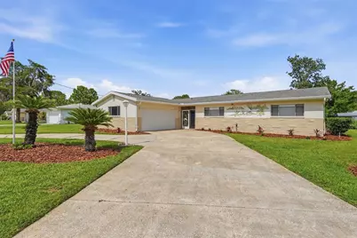 1401 SE Paradise Avenue, Crystal River, FL 34429 - Photo 1