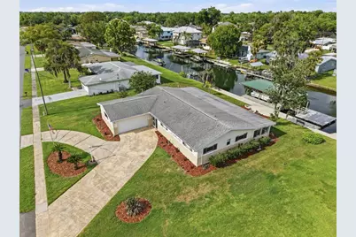 1401 SE Paradise Avenue, Crystal River, FL 34429 - Photo 7