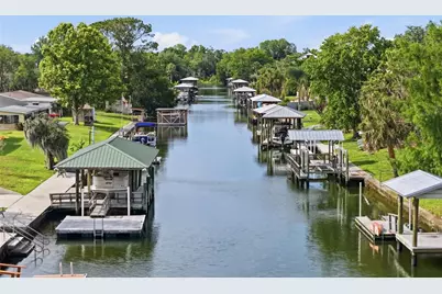 1401 SE Paradise Avenue, Crystal River, FL 34429 - Photo 13