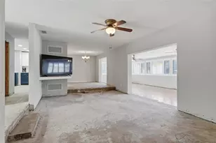 1401 SE Paradise Ave, Crystal River, FL 34429 - Photo 41