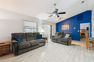 905 Devonshire Way, Lake Wales, FL 33853 - Photo 3
