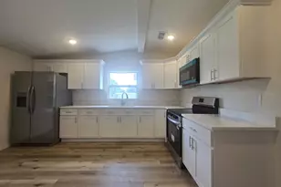 6220 Pinewood Dr, Fort Meade, FL 33841 - Photo 9