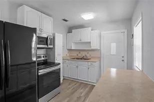 205 W Maple St, Davenport, FL 33837 - Photo 11