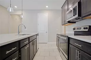 1229 Forest Gate Cir, Haines City, FL 33844 - Photo 7