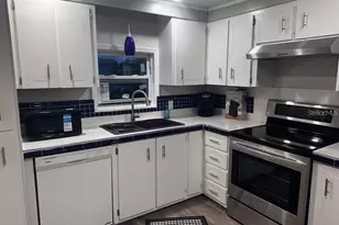 530 Sun Up St, North Fort Myers, FL 33917 - Photo 3