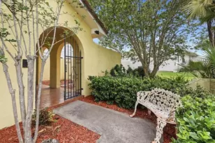 7026 Willow Run Loop, Lakeland, FL 33813 - Photo 3