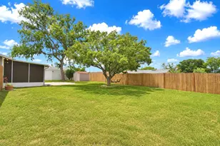 142 Martha Dr, Lake Wales, FL 33898 - Photo 11