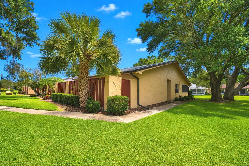 645 Broadmoor Cir #645 - 645 Broadmoor Cir #645, Winter Haven, FL 33884 Luxury Property | Jose Angel Pina