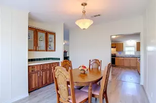 202 Waverly Loop, Lake Wales, FL 33859 - Photo 9