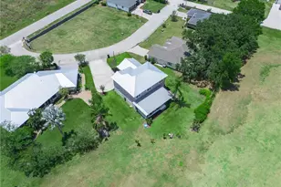 2910 Fairway, Bowling Green, FL 33834 - Photo 3