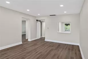 333 Lake Howard Dr NW, Winter Haven, FL 33880 - Photo 35